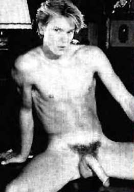 River Phoenix, nude